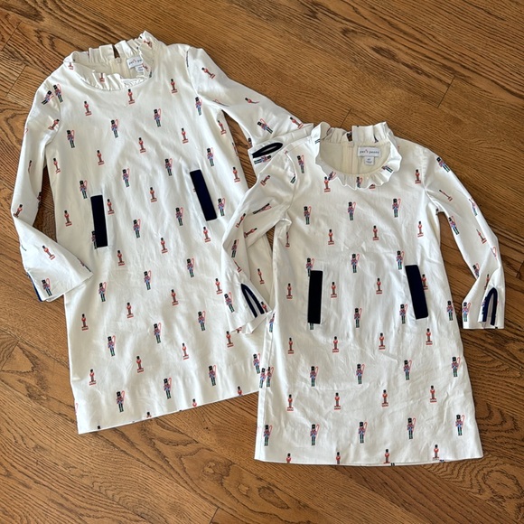 Nutcracker Dresses Toy Soldier print with navy velvet sisters 6 & 10 💂🏼‍… - Picture 3 of 3